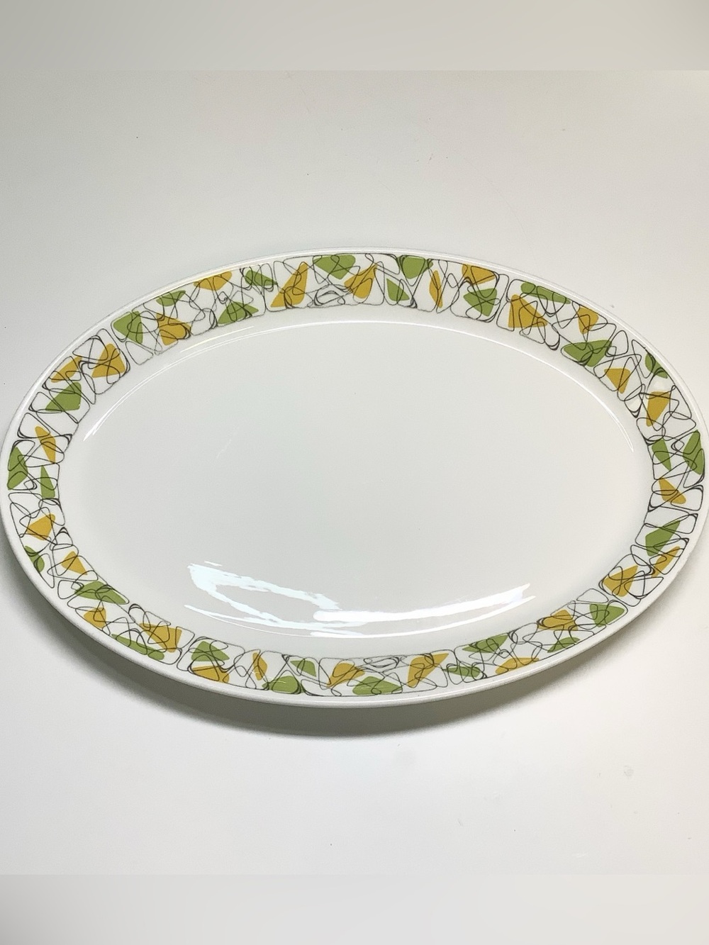 Syracuse Carefree China ACCENT Platter 12 1/2” L